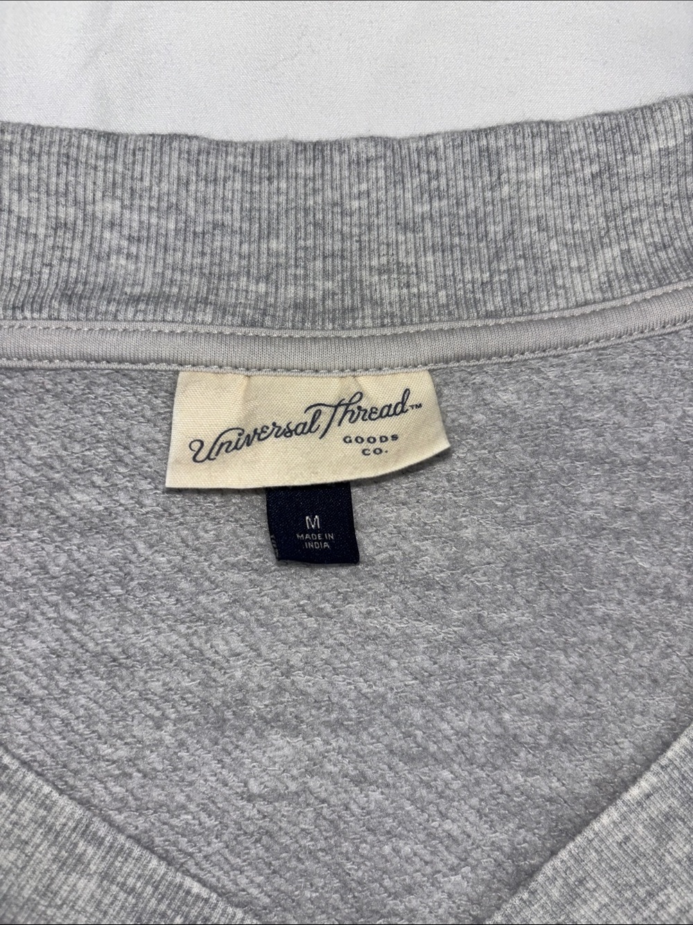 Universal Thread sweater - Picture 2 of 3